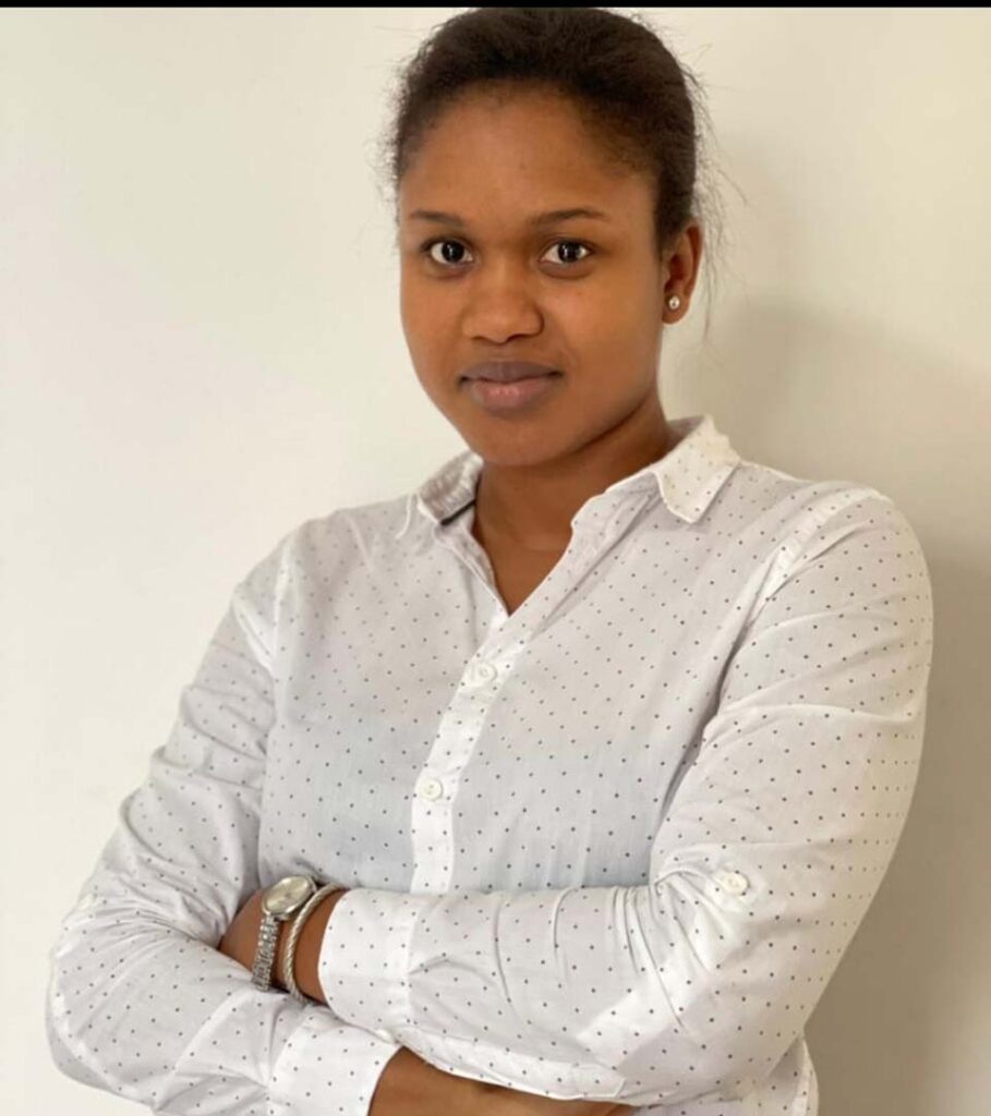Kadiatou Bah, Gestionnaire de dossiers à ILS Services
