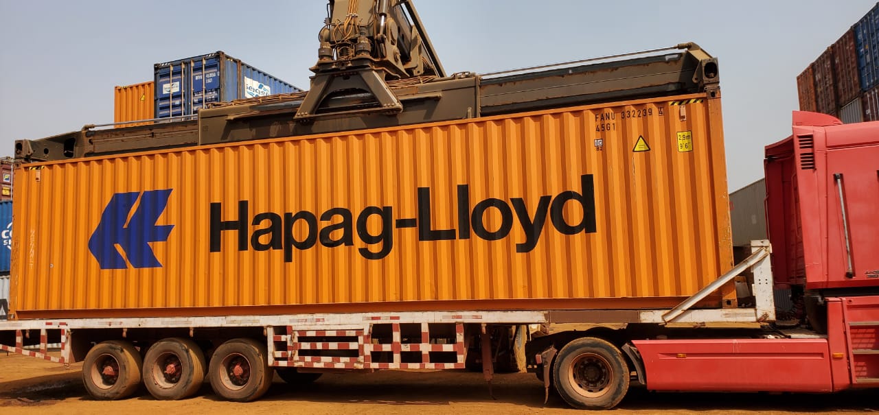 Opérations portuaires - manutention de conteneurs